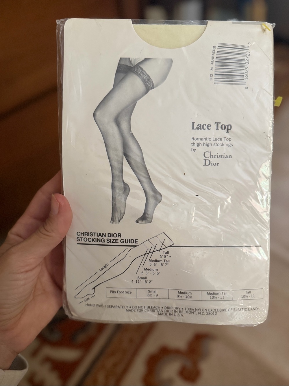 Dior Alabaster Lace-Top Thigh-High Stockings - Picture 2 of 2